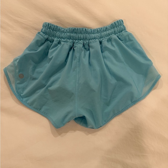 Lululemon Athletica Blue Athletic Shorts with Ruffled Design - Picture 2 of 3